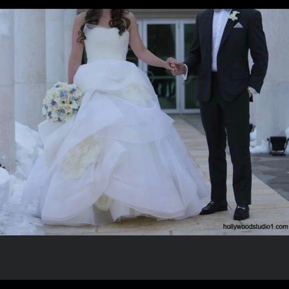 Vera Wang ‘Katherine’ Dress! - Picture 6 of 7